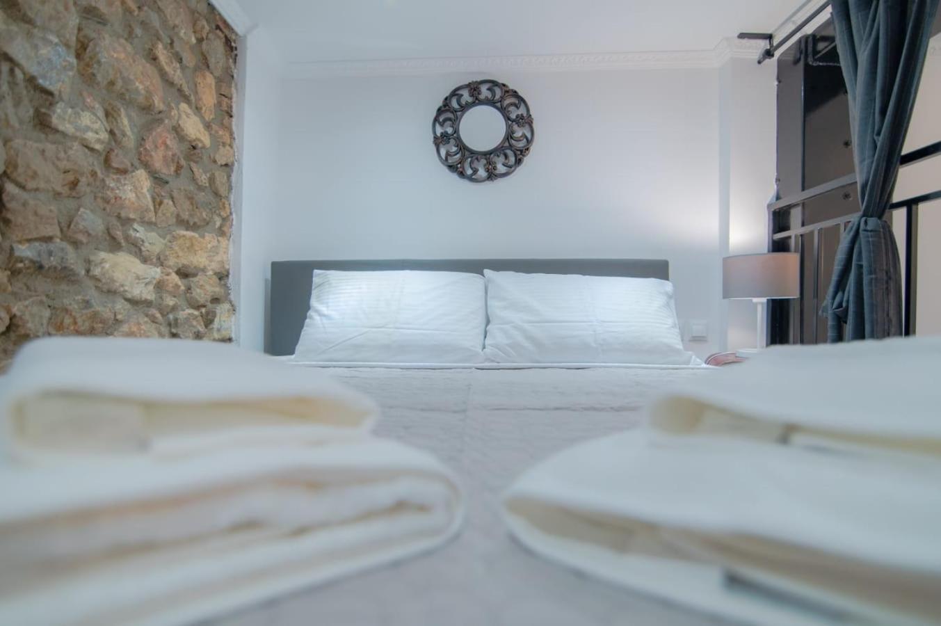 Delenco Trio Apartment เอเธนส์ ภายนอก รูปภาพ