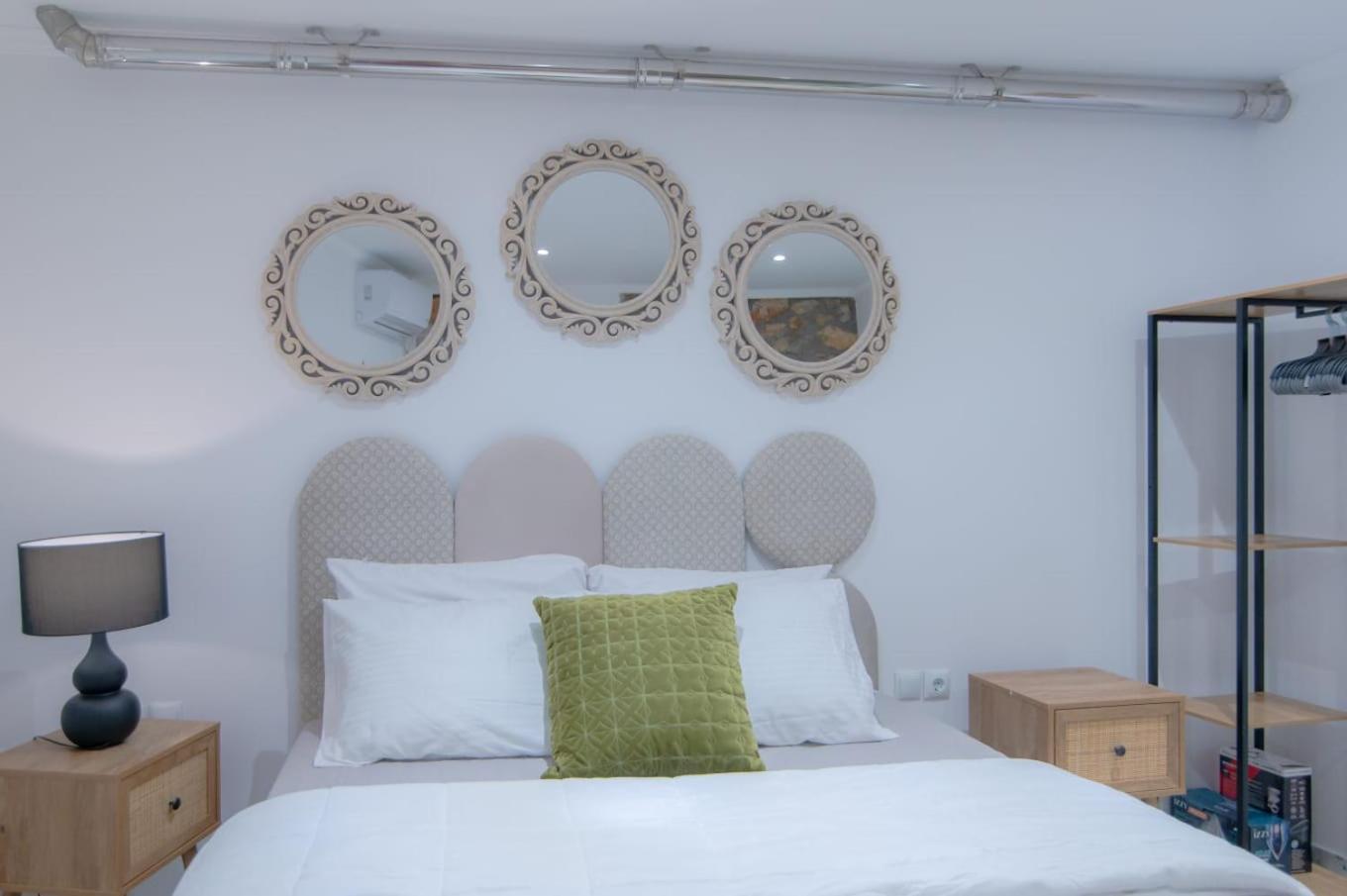 Delenco Trio Apartment เอเธนส์ ภายนอก รูปภาพ